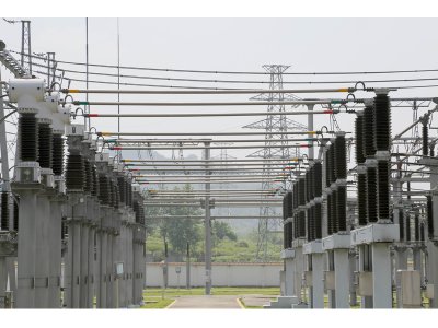 跨路母線過(guò)渡金具